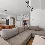 4 Bedroom Amazing In Zaboric