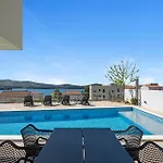 Casa vacanze 4 Bedroom Amazing In